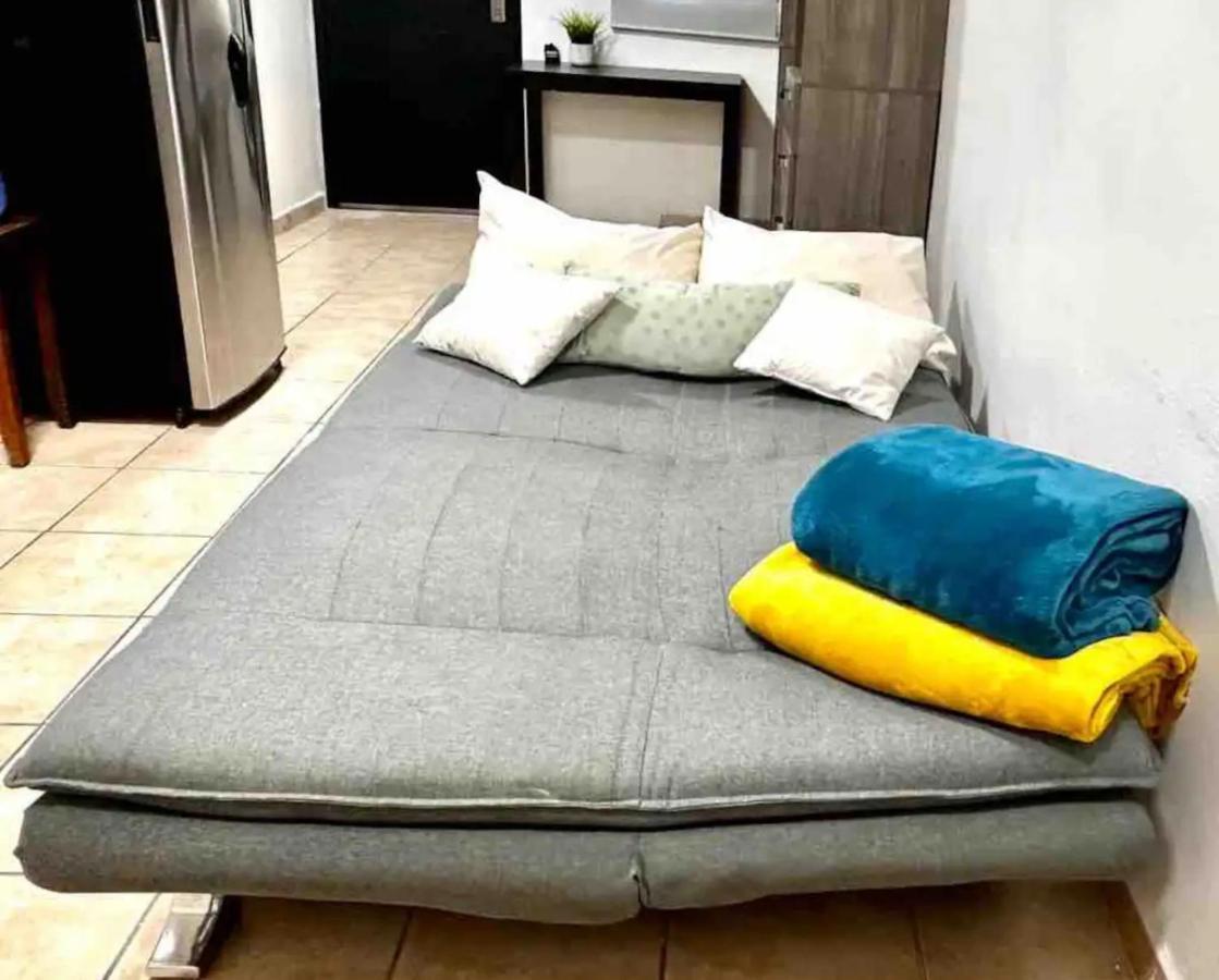 Apartment In The Heart Of La Paz. Walking Distance To El Malecon. Exterior photo